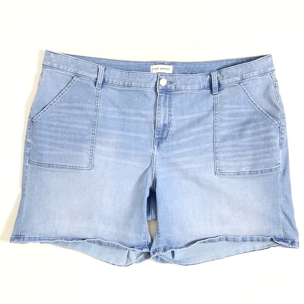 ⚡️$10⚡️Lane Bryant | Light-Wash Denim Mid-Rise Boyfriend Midi Jean Shorts Sz 24